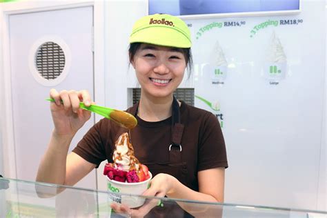 Consumers lead the way to healthier eating with llaollao.